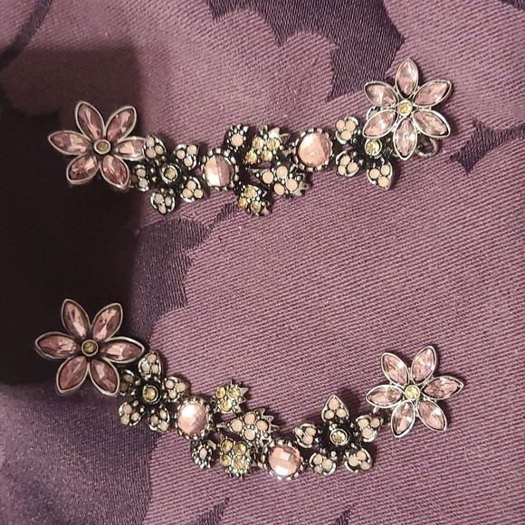 Pink flower earrings - Picture 2 of 2